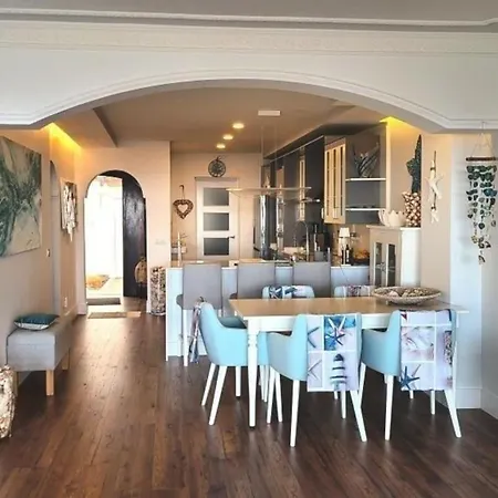 بيت للعطل Modernes Luxus-haus Mit Phantastischem Meerblick, Beheizter Pool Und Wifi *